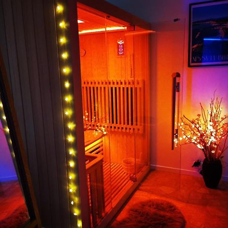 Spabyelleetlui Spa Rouge Ou Bleu Moeskroen Buitenkant foto